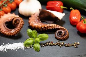 Italiaans zeevruchten pulpo met pasta foto