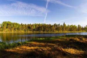 landschappen van de Lets platteland in voorjaar foto