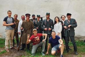 ternopil, Oekraïne - juni 2020 upa oekraïens opstandeling leger film filmen. afbeeldingen van achter de schermen. acteurs poseren voor de camera foto