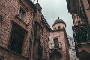 keer bekeken van van kotor oud stad- in Montenegro foto