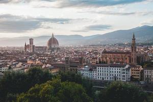 keer bekeken van de duomo in Florence, Italië foto