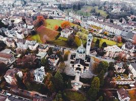 antenne foto van kirche inschakelen in Zürich, zwitserland