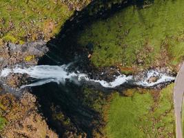 fossa waterval net zo gezien in de Faeröer eilanden foto
