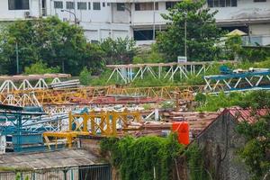 Jakarta, Indonesië in november 2022. u kan zien een kraan wezen geparkeerd, u kan zien van de gieken gemaakt van staal ik foto