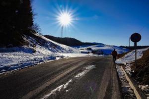 besneeuwde winterlandschap foto