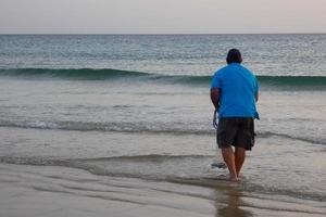 strand kust vissen, traditioneel visvangst net zo een hobby foto