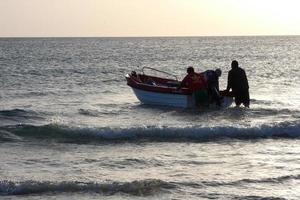 kust vissen, kleinschalig visvangst dichtbij naar de kust foto