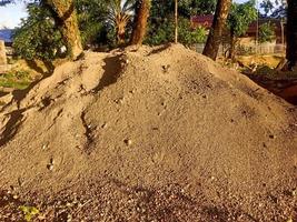 wit zand van de rivier- met een mooi zo structuur kan worden gebruikt net zo gebouw materialen foto