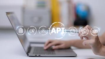 api - toepassing programmering koppel. software ontwikkeling hulpmiddel. bedrijf, modern technologie, internet en netwerken concept. foto