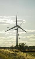 wind turbines Aan zonnig ochtend- foto