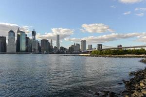 visie van de Manhattan horizon van brooklyn, nieuw york. foto