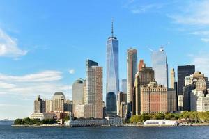 visie van de nieuw york stad horizon Aan een zomer dag. foto