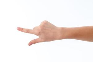 vrouw hand- richten in de richting van geïsoleerd Aan wit achtergrond foto