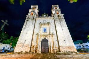 kathedraal van san gervasio, een historisch kerk in valladolid in de yucatan schiereiland van Mexico. gebouwd in 1706 naar vervangen de origineel 1545 gebouw dat was vernietigd door de Spaans koloniaal regering. foto