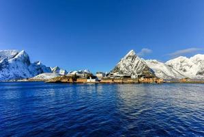 winter in olenilsoja in reine, lofoten eilanden, Noorwegen. foto