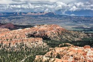 de amfitheater in Bryce Ravijn nationaal park in Utah, Verenigde staten. foto