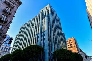 los angeles ca, aug 26, 2020 - de iconisch oostelijk Columbia gebouw in downtown la is een mooi voorbeeld van kunst deco bouwkundig stijl. foto