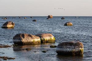 natuurlijk landschappen van de eiland van vormen foto