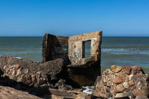 kust van Baltisch zee in zomer foto