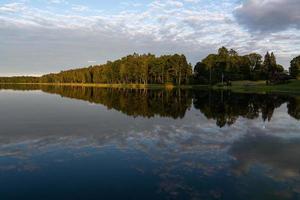 zomer landschappen in Letland foto