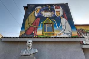 Minsk, Wit-Rusland - juli 20, 2019 - buste van Vladimir ilych Lenin in de leninsky regio van Minsk, wit-rusland. foto