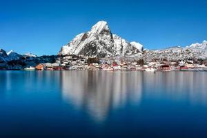 winter in reine, lofoten eilanden, Noorwegen. foto