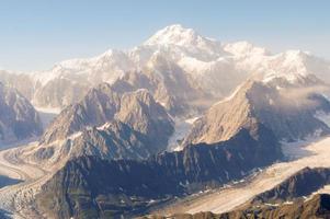 antenne visie van gletsjers in denali nationaal park, Alaska foto