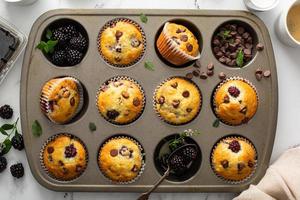 braam en chocola spaander muffins, zomer recept foto