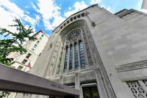 tempel emanu-el was de eerste hervorming Joods gemeente in nieuw york stad en, omdat van haar grootte en uitsteeksel, heeft geserveerd net zo een vlaggenschip gemeente in de hervorming Afdeling van jodendom. foto