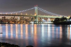 robert f. Kennedy brug Bij nacht, in astoria, koninginnen, nieuw york foto