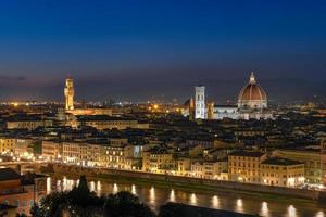 visie van Florence Bij zonsondergang van plein michelangelo in Italië. foto