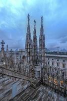 Milaan kathedraal, duomo di Milaan, een van de grootste kerken in de wereld, Aan piazza duomo plein in de Milaan stad centrum in Italië. foto