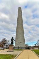 de bunker heuvel monument was opgericht naar herdenken de strijd van bunker heuvel, welke was tussen de eerste majoor gevechten tussen Brits en patriot krachten in de Amerikaans revolutionair oorlog. foto