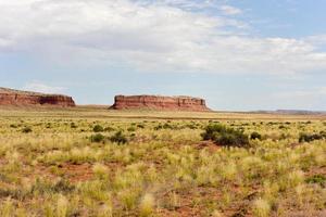 rood mesa rots vorming in de woestijn van Arizona. foto