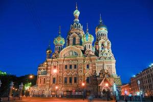 kerk van de redder Aan gemorst bloed in heilige petersburg, Rusland Bij nacht foto