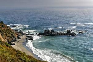 groot kreek inham langs snelweg 1 en groot over, Californië, Verenigde Staten van Amerika foto