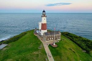 antenne visie van Montauk vuurtoren en strand in lang eiland, nieuw york, Verenigde Staten van Amerika. foto