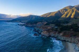 rotsachtig kreek in Californië, groot sur in Monterey district, Verenigde Staten van Amerika foto