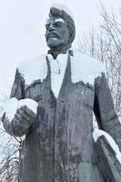 gedaald monument park ook bekend net zo muzeon park van kunsten met relikwieën van de Sovjet unie, Moskou, Rusland, ongeveer december 2021 foto