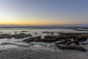 toneel- panoramisch zonsondergang landschap van ver weg la jolla kusten en grote Oceaan oceaan van san diego, Californië foto