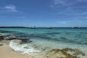 strand langs isla Catalina, dominicaans republiek foto