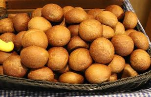 brood en bakkerij producten verkocht in Israël. foto