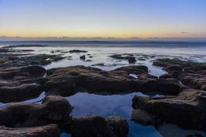 toneel- panoramisch zonsondergang landschap van ver weg la jolla kusten en grote Oceaan oceaan van san diego, Californië foto