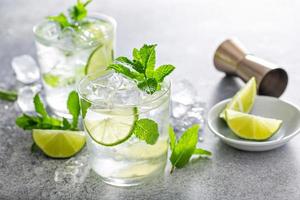 verfrissend zomer mojito cocktail foto