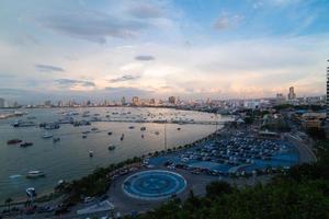 gezichtspunt pattaya strand in pattaya chonburi Thailand foto