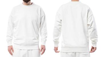 Mens vervelend blanco wit sweater Aan wit achtergrond foto