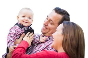 baby jongen hebben pret met moeder en vader geïsoleerd foto