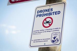 jackson, wy, Verenigde Staten van Amerika - juli 16, 2017 drones verboden teken in de buurt elanden sactuarium in de buurt groots titonen nationaal park. foto