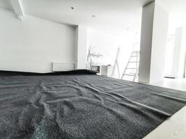 methoden van installatie en gereedschap gebruikt naar installeren tapijt banden foto