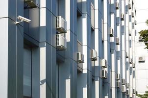 veel hvac lucht conditioning en ventilatie systemen Aan muur foto